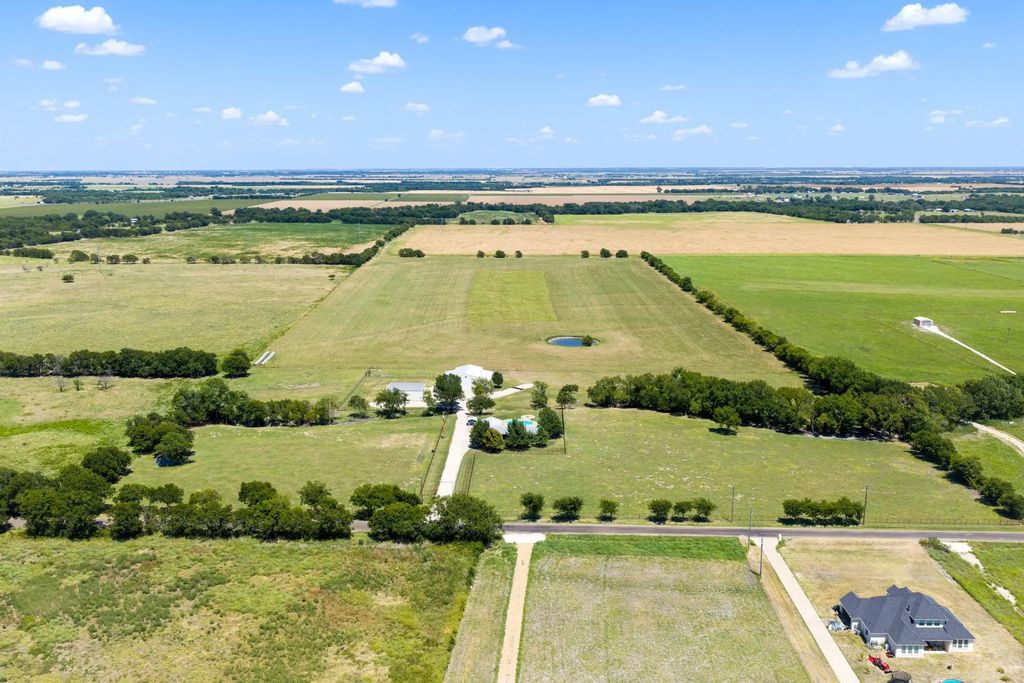 257 Bud Run Road, Waxahachie