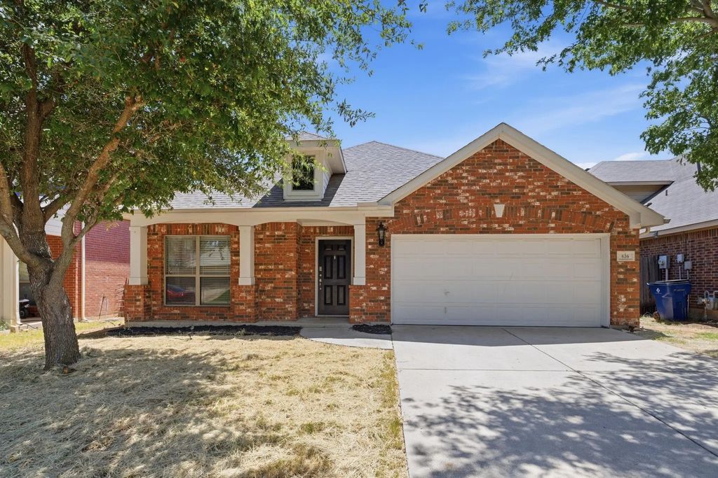 636 Brooks Street, Crowley