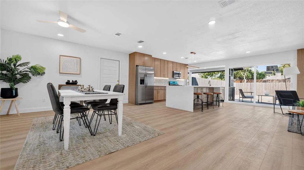 3757 Blue Trace Lane, Farmers Branch