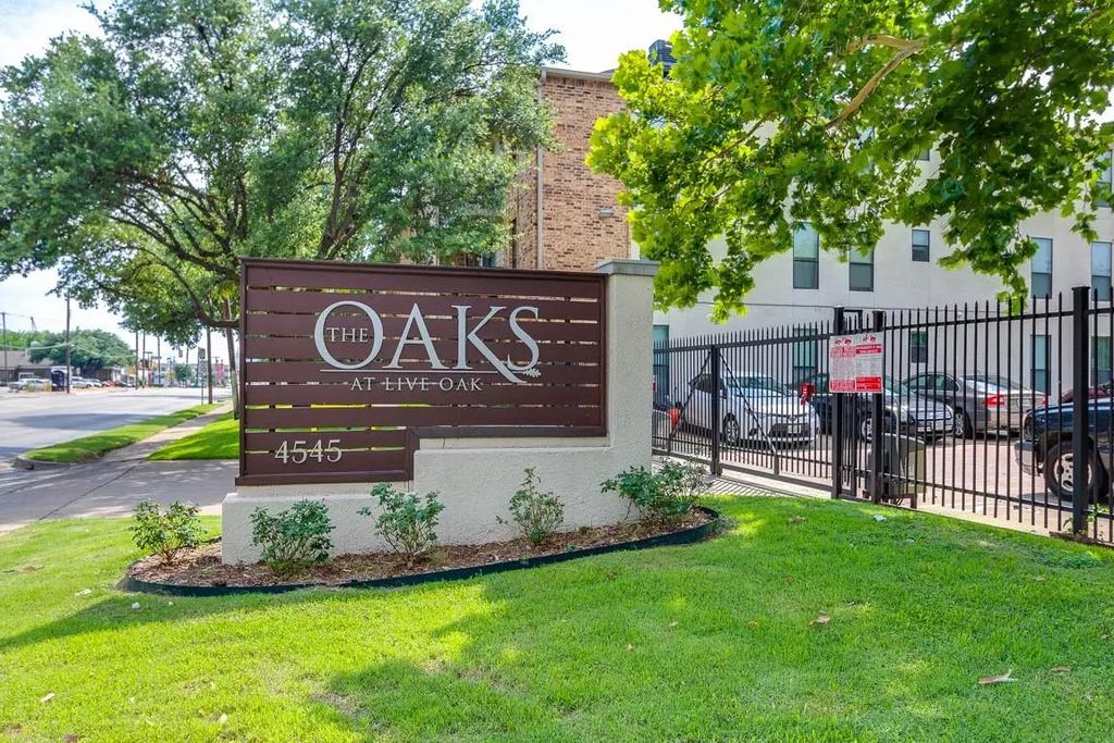 4545 Live Oak St Avenue 302, Dallas