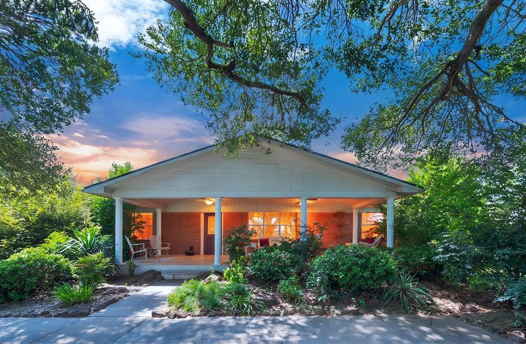 1814 Robbins Road, Athens