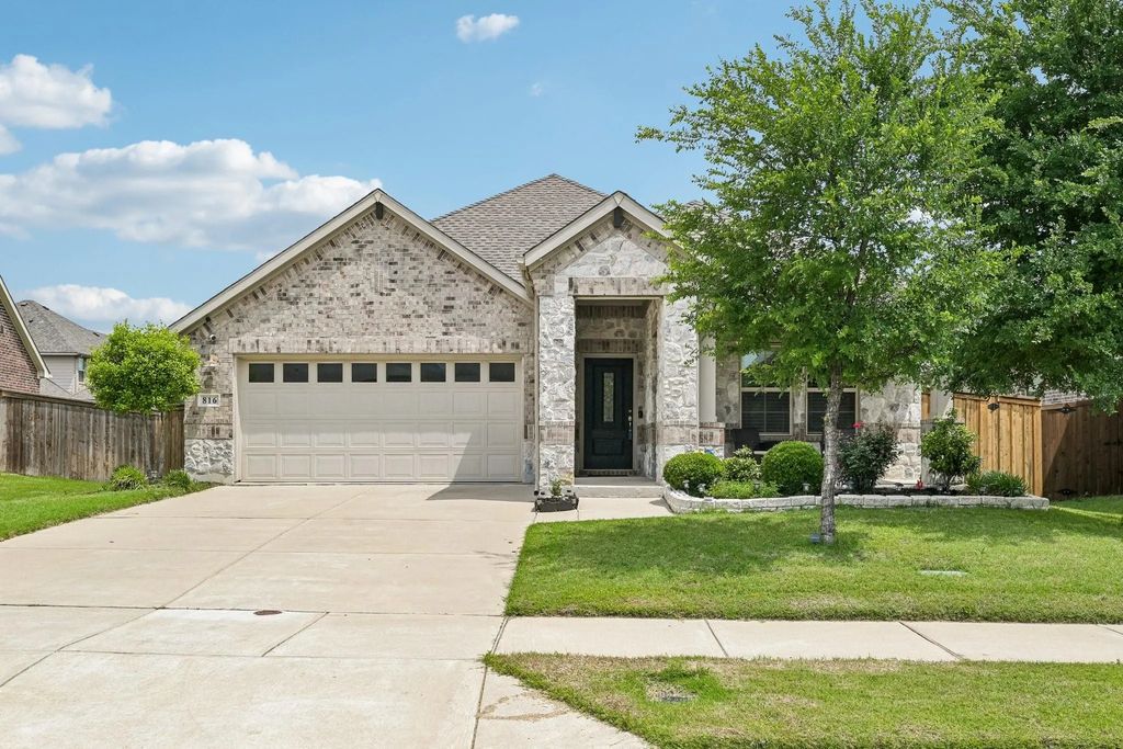 816 Cobalt Drive, Celina