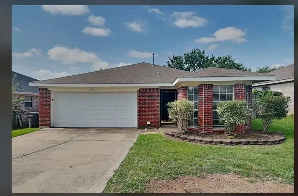10321 Pleasant Mound Drive, Fort Worth