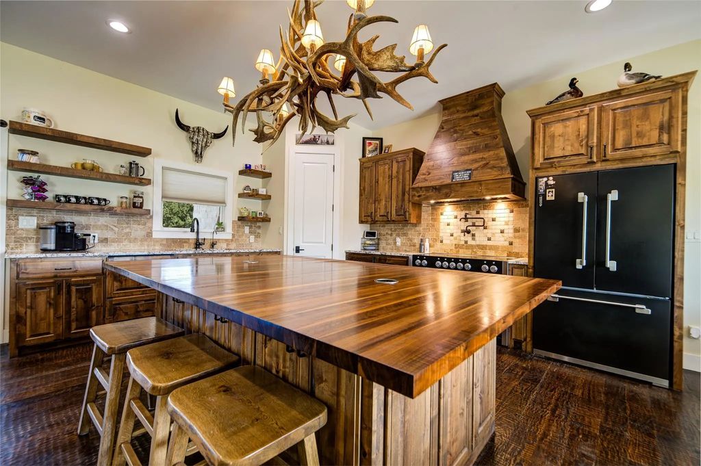 344 County Road 1660, Chico