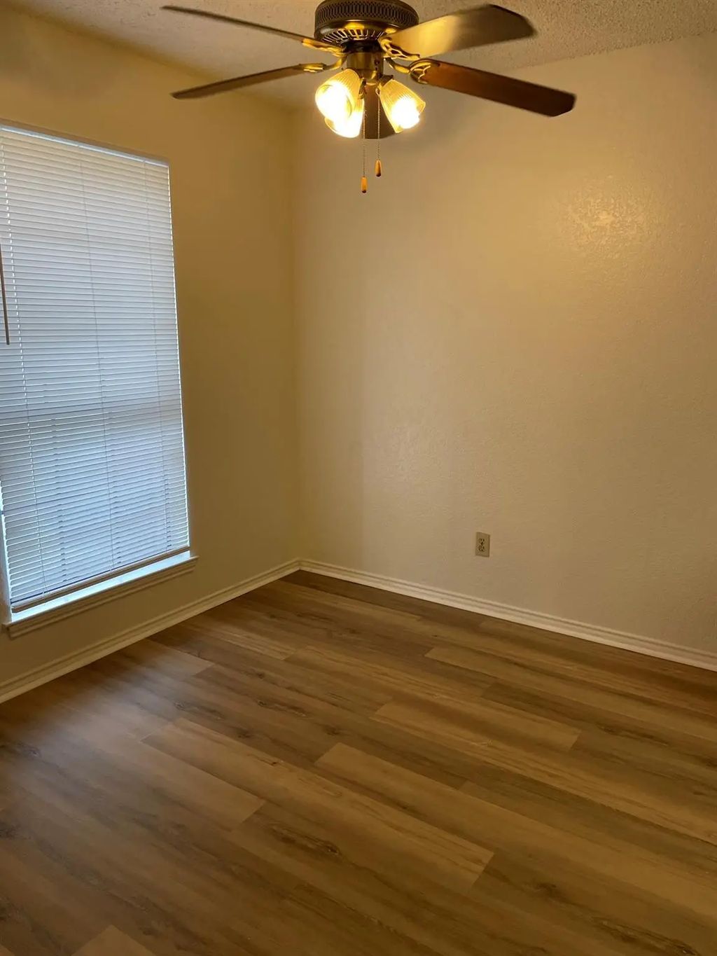 4508 Halyard Court 4508-4512, Fort Worth