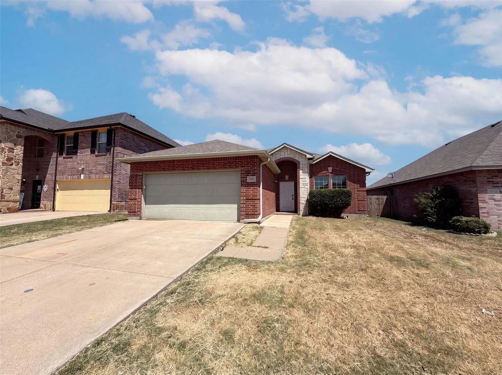 5928 Deck House Road, Fort Worth