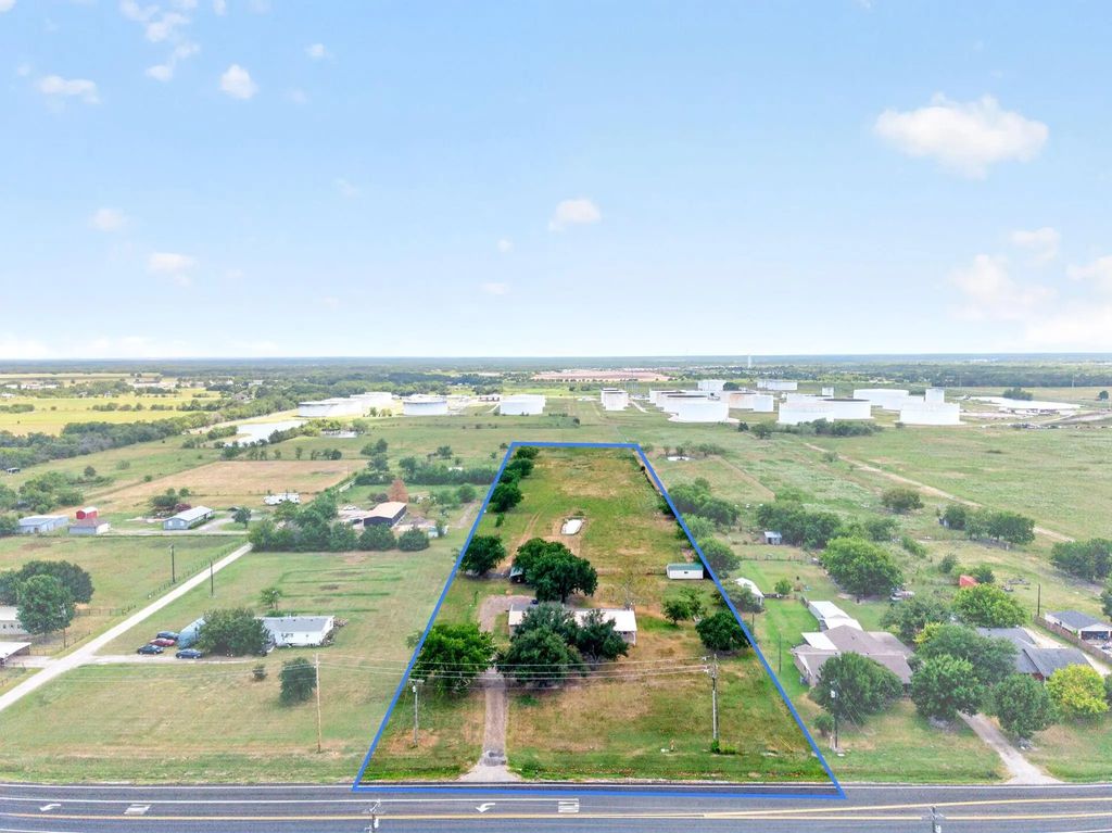 2899 Fm 1903, Caddo Mills