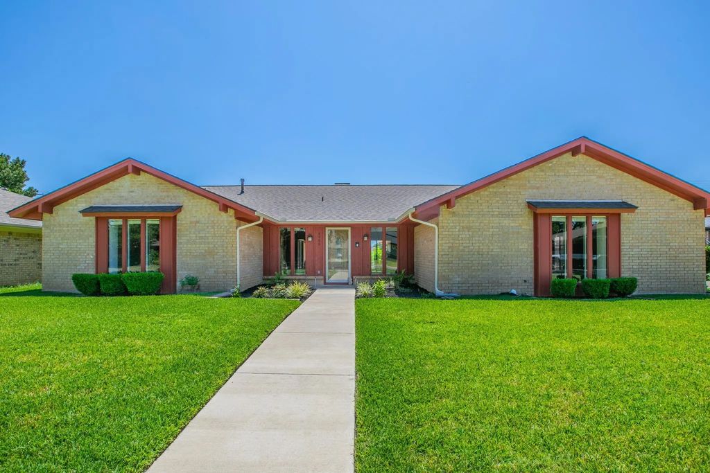 4400 Kingswick Drive, Arlington