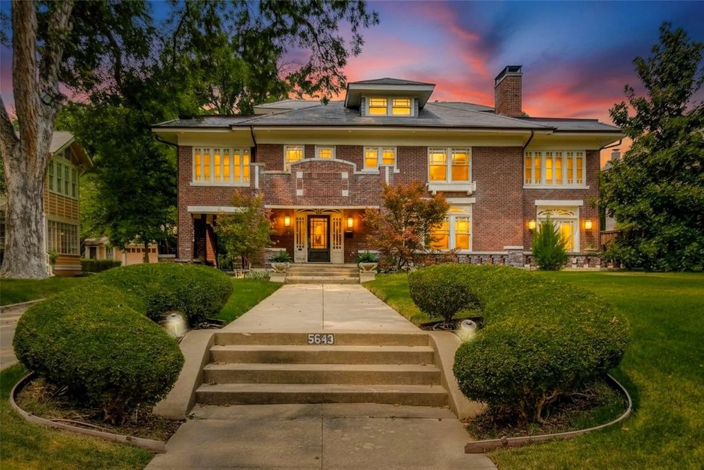 5643 Swiss Avenue, Dallas