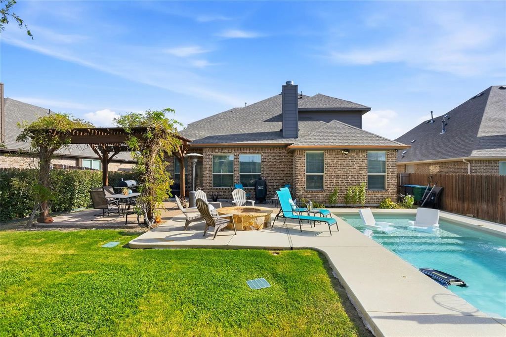 6016 Dunnlevy Drive, Fort Worth