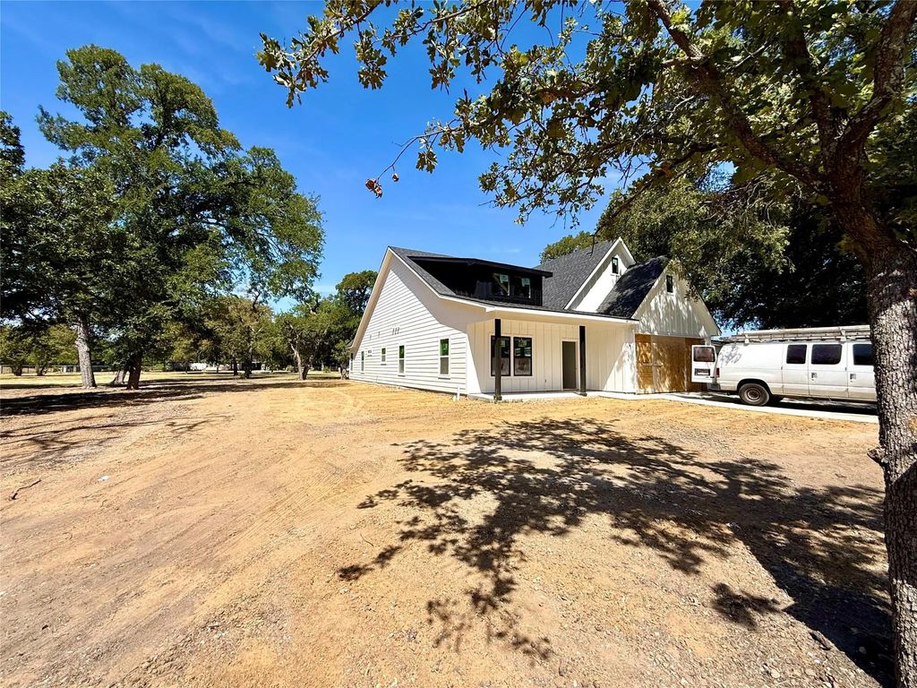 941 Robinhood Boulevard, Mesquite