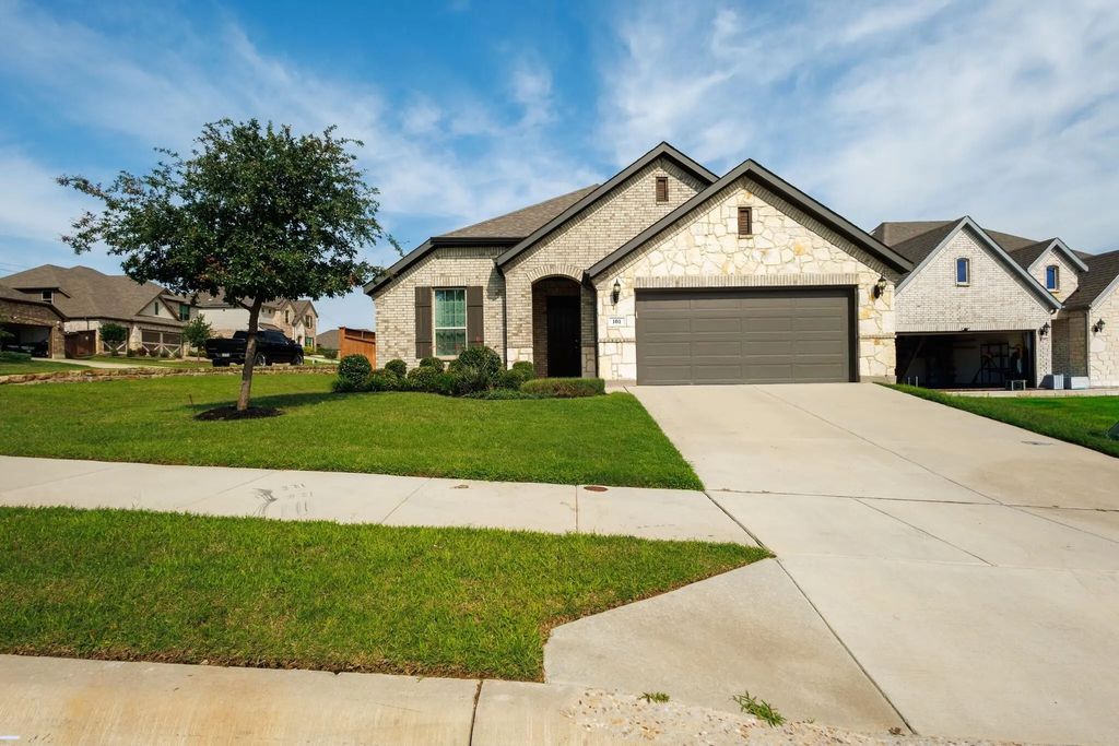 101 St Meena Court, Fort Worth
