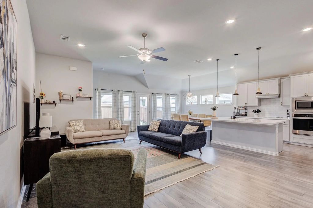 101 St Meena Court, Fort Worth