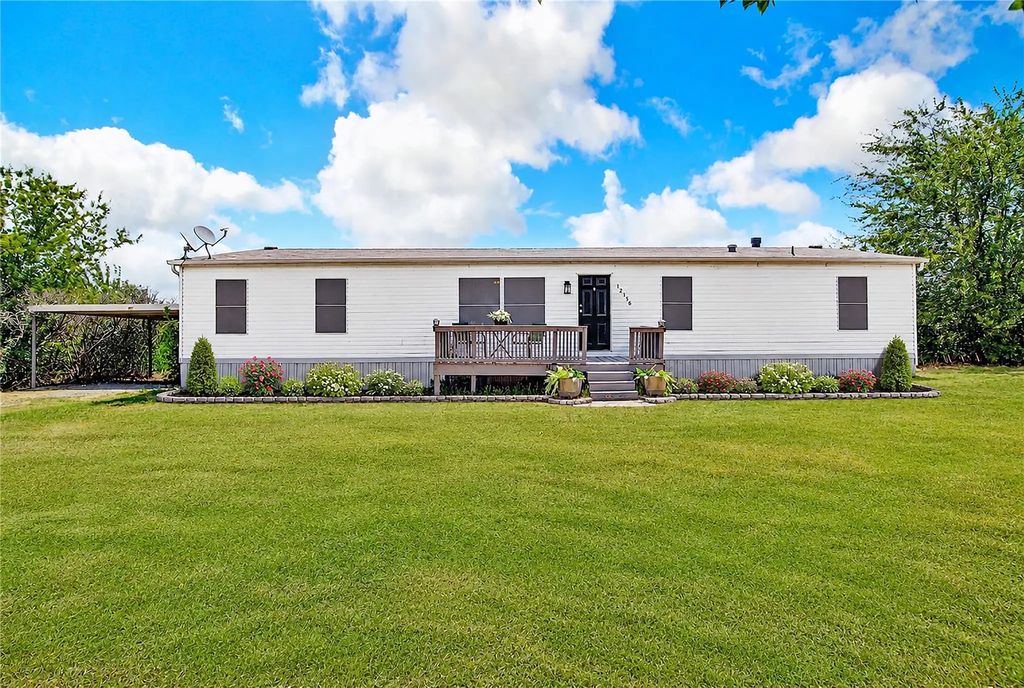 12156 Thistle Lane, Justin