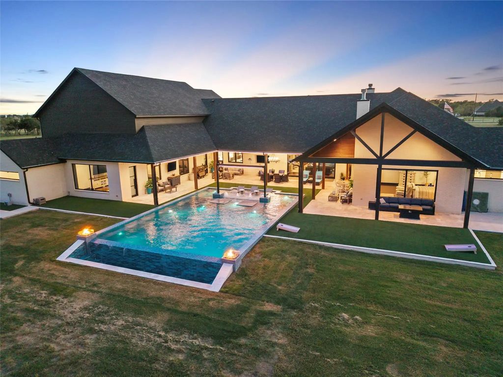 531 Highpoint Road, Royse City