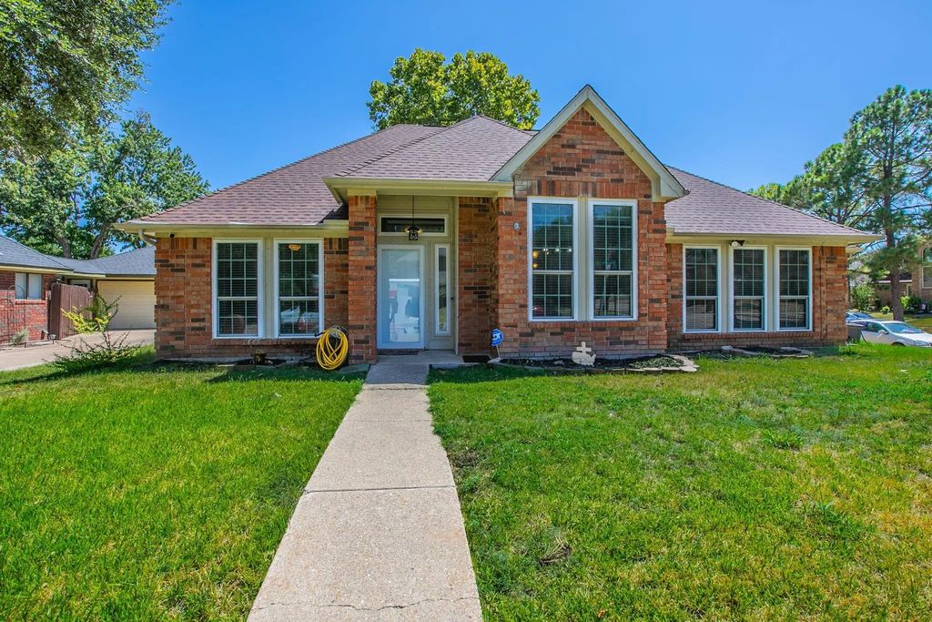 2759 Wentworth Drive, Grand Prairie