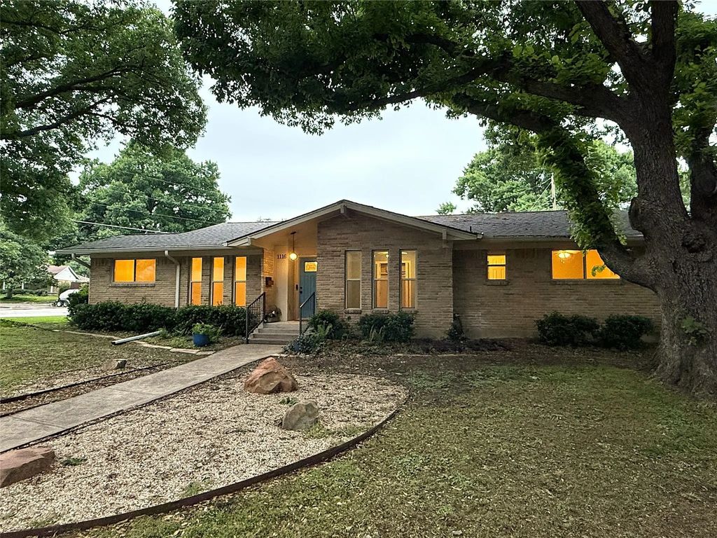 1116 Elizabeth Lane, Richardson