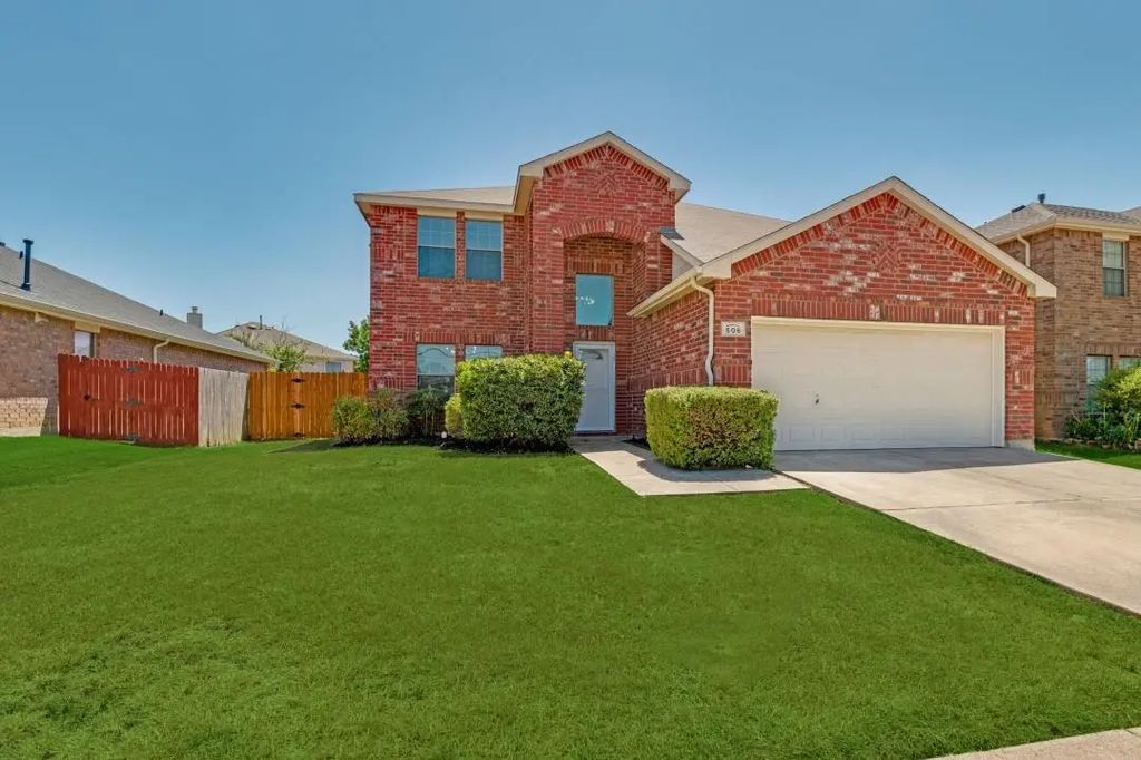 506 Fossil Hill Drive, Arlington