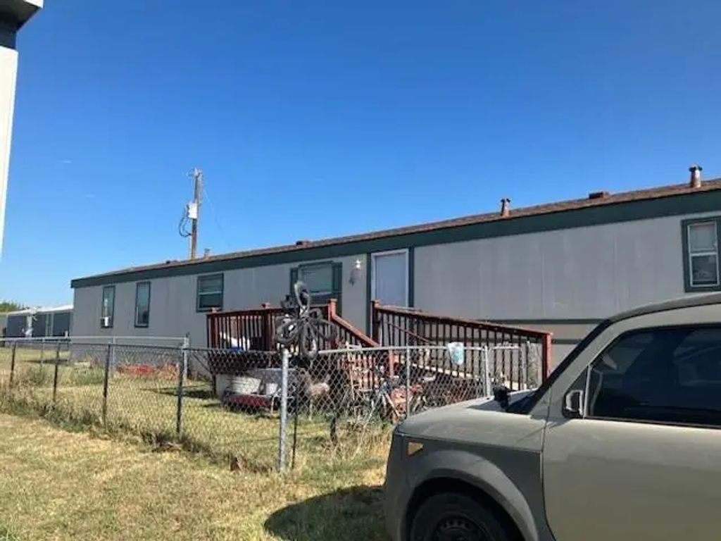 106 Preston Drive, Sanger