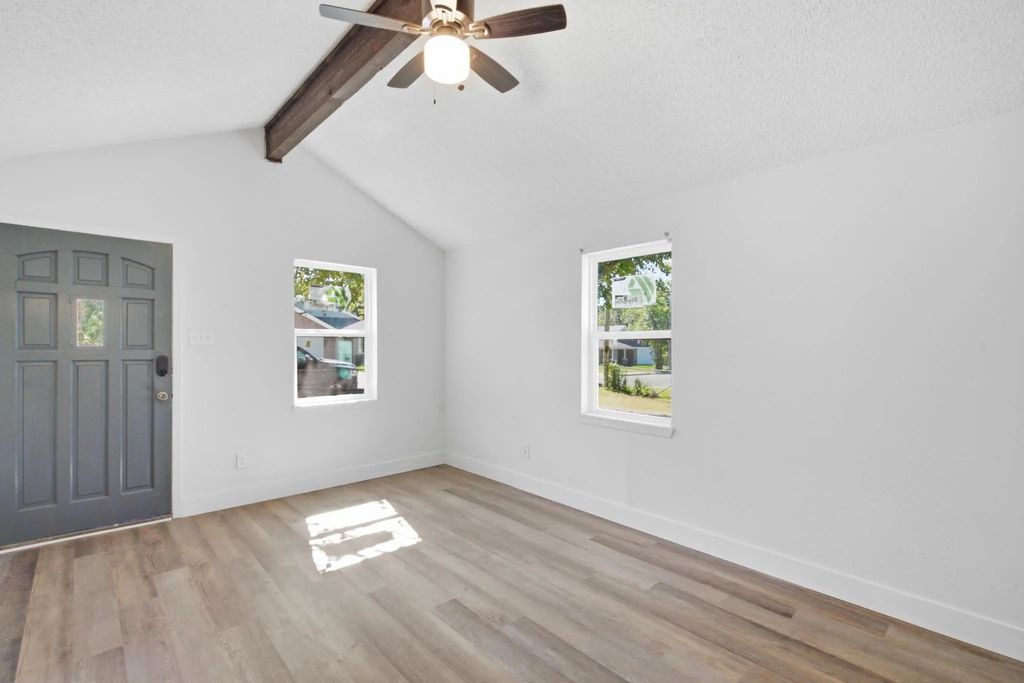 905 N Rusk Street, Weatherford