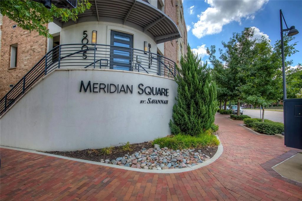 5015 Meridian Lane 3105, Addison