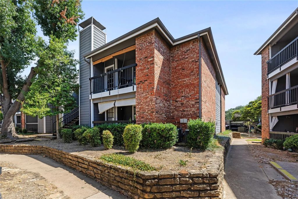 18333 Roehampton Drive 527, Dallas