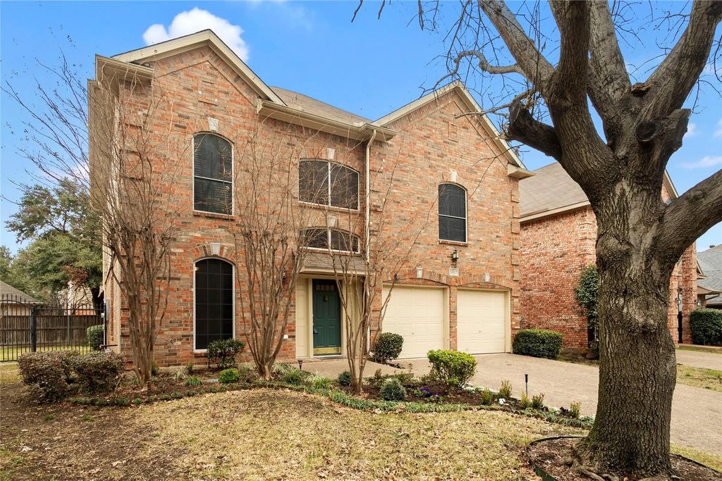 3777 Meadowcreek Circle, Addison