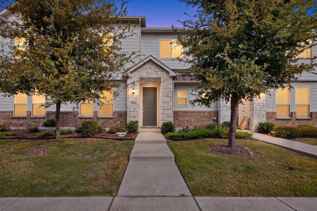 1300 Pebblebrook Drive, McKinney