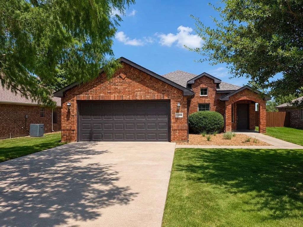 7322 Mistletoe Trail, Granbury