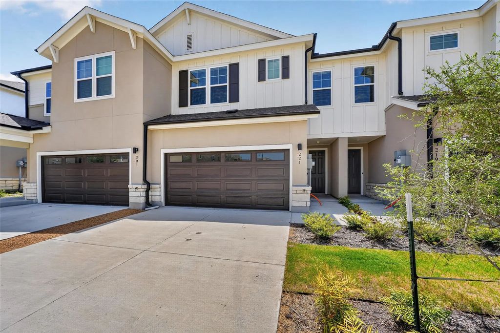 221 Melody Lane, Melissa