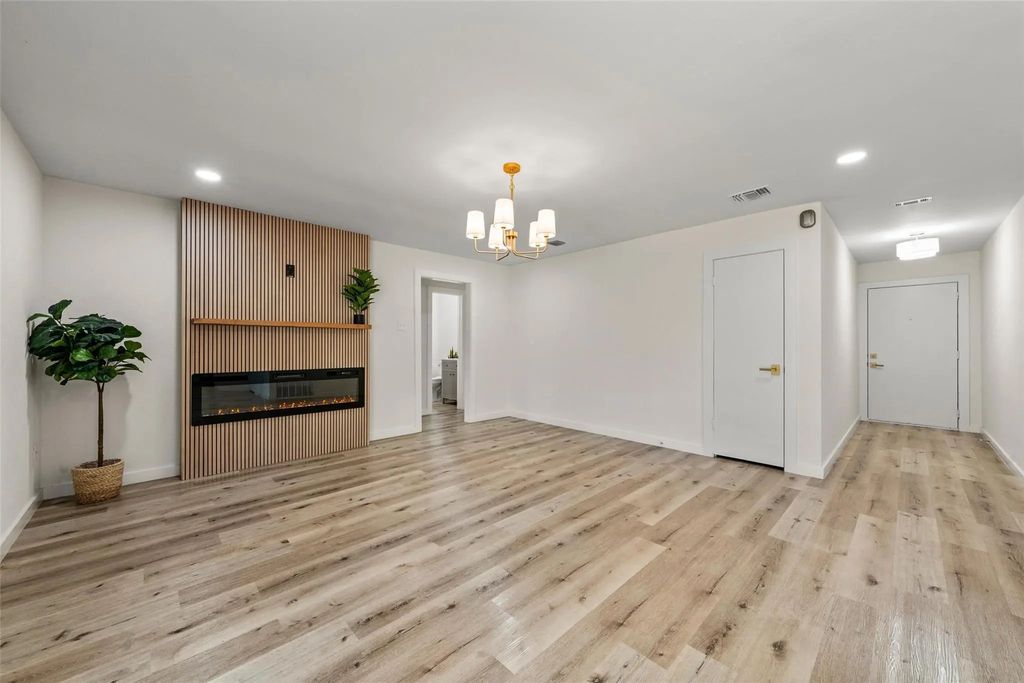 412 Dixon Street, Hewitt
