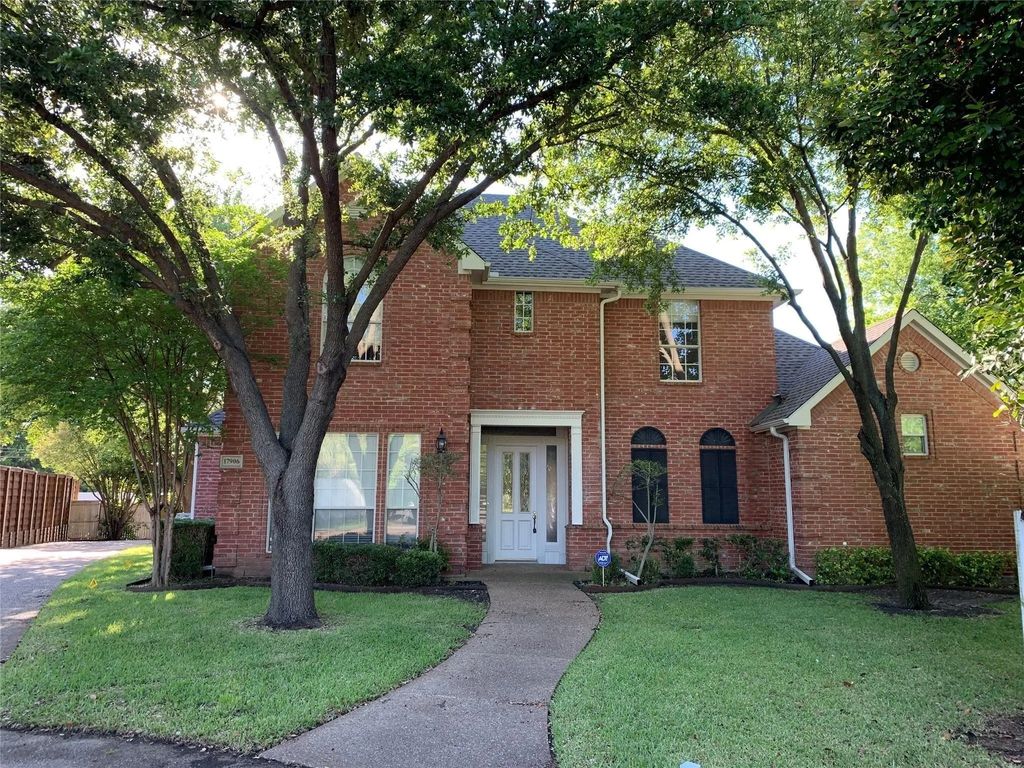 17906 Old Preston Court, Dallas