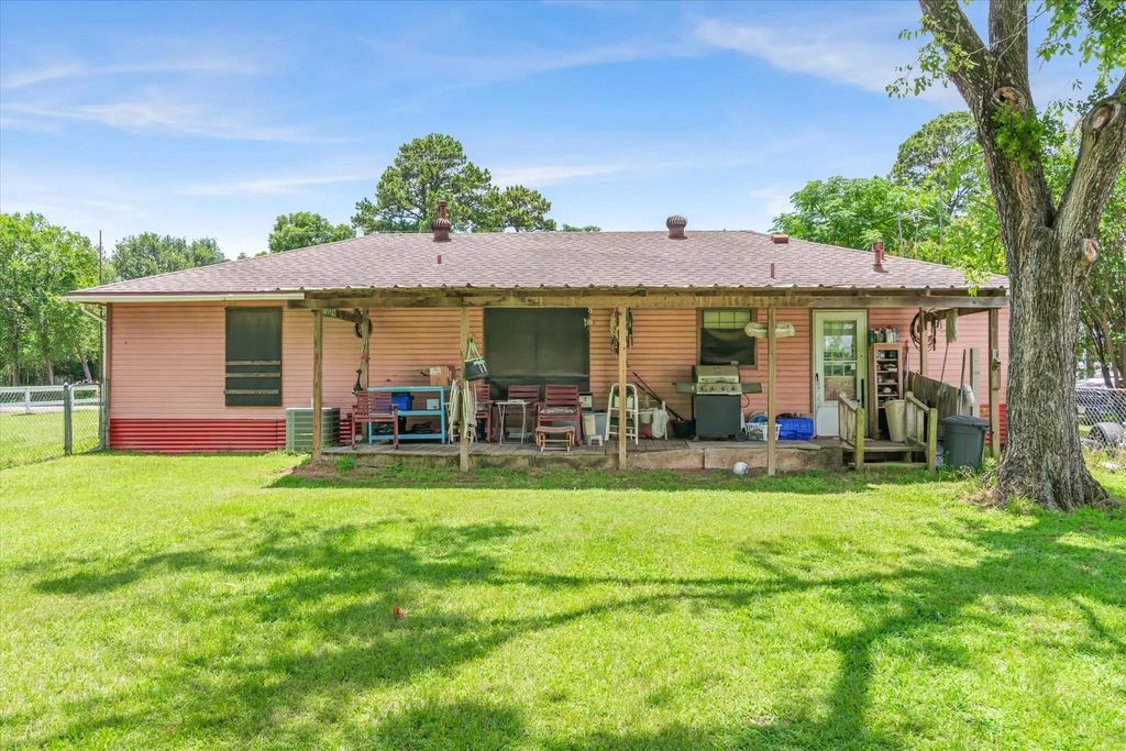 410 W Pine Street, Edgewood