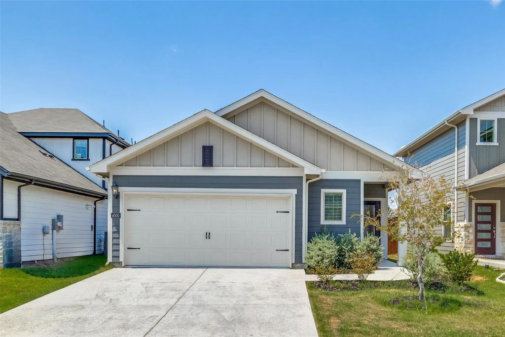 4000 Marble Falls, Farmersville