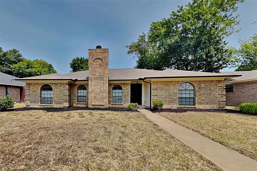 1217 Seabrook Drive, Plano