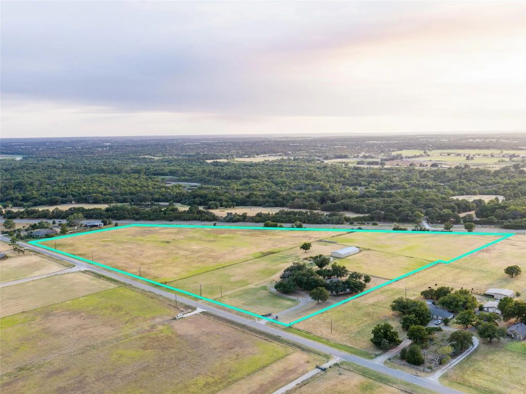 1790 Old Base Road, Aurora