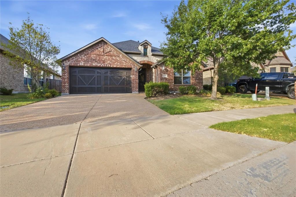 607 Deverson Drive, Rockwall