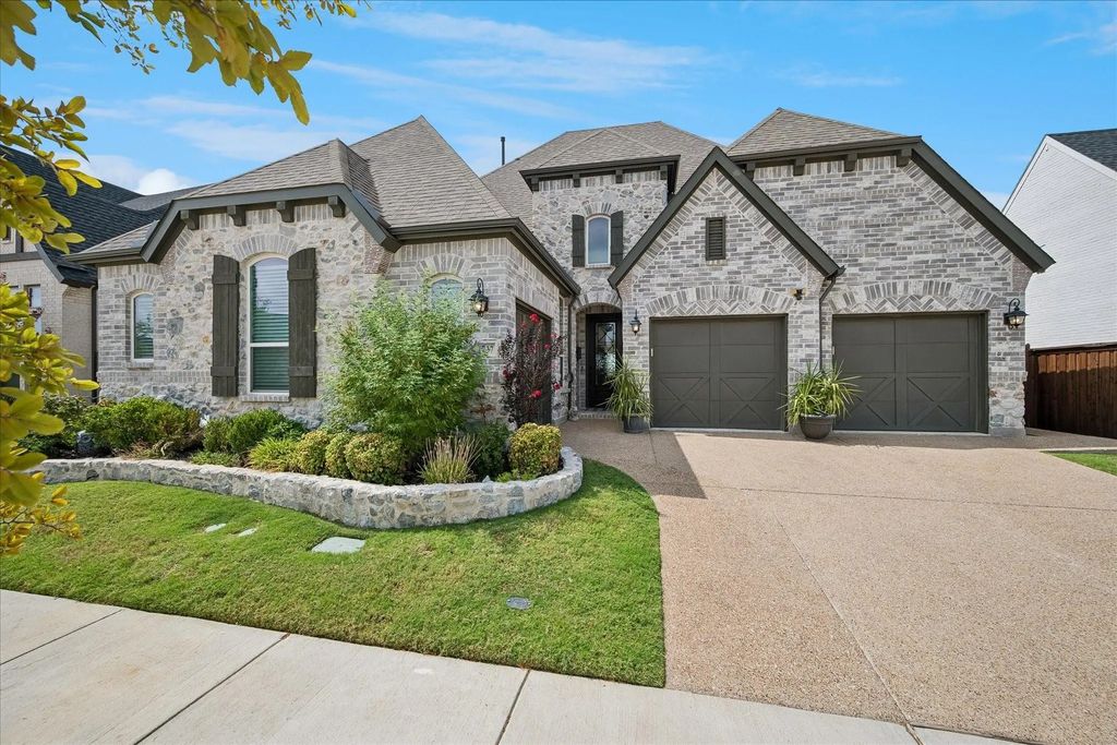 1737 Clem Castle Drive, Carrollton