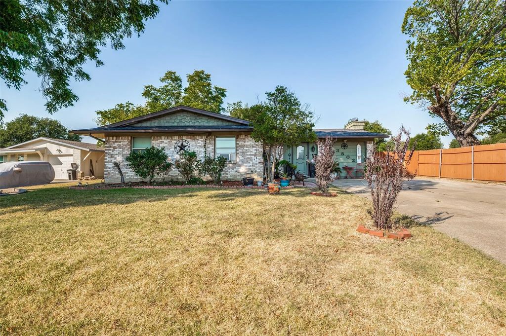 3802 Yellowstone Street, Irving