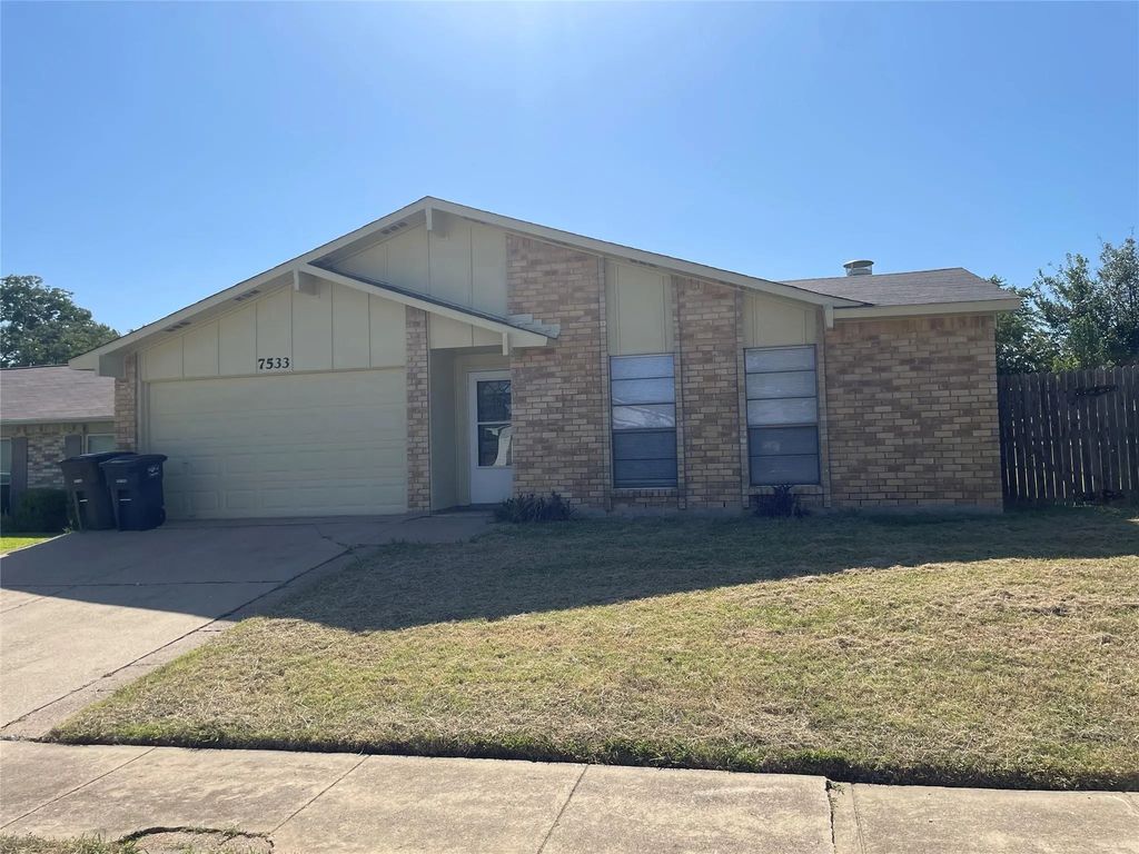 7533 Parkwood Lane, Fort Worth