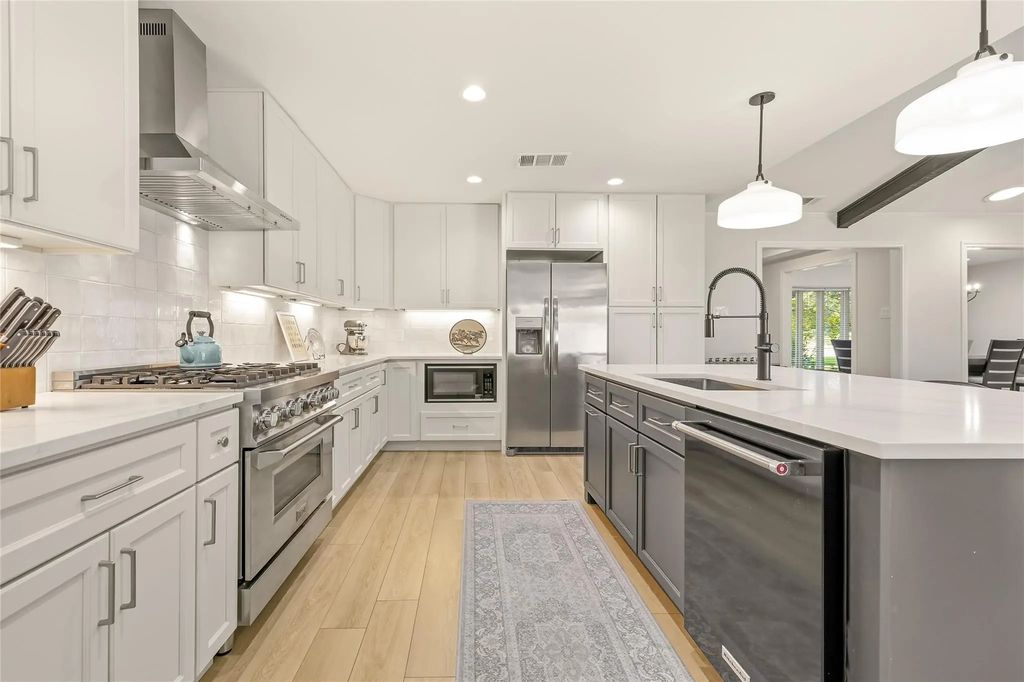 4224 High Summit Drive, Dallas