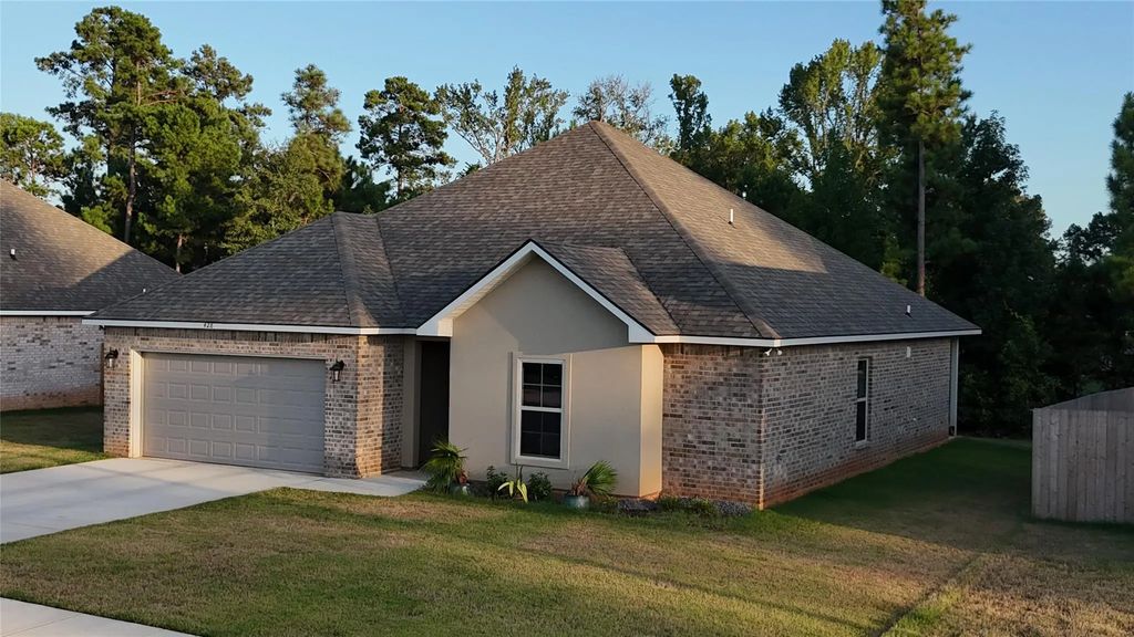 428 Zinfandel Place, Haughton