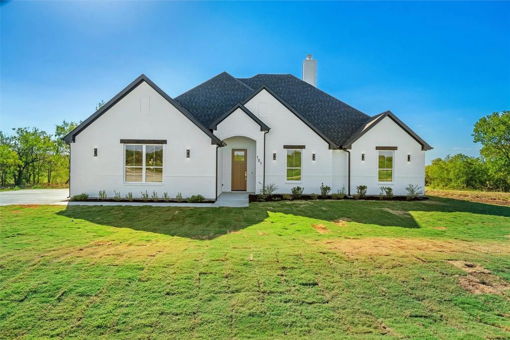 101 Barefoot Bay Boulevard, Corsicana