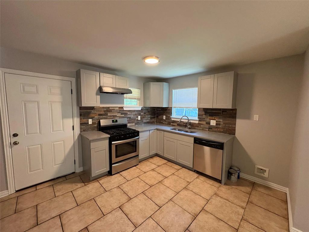 549 Neomi Avenue, Dallas