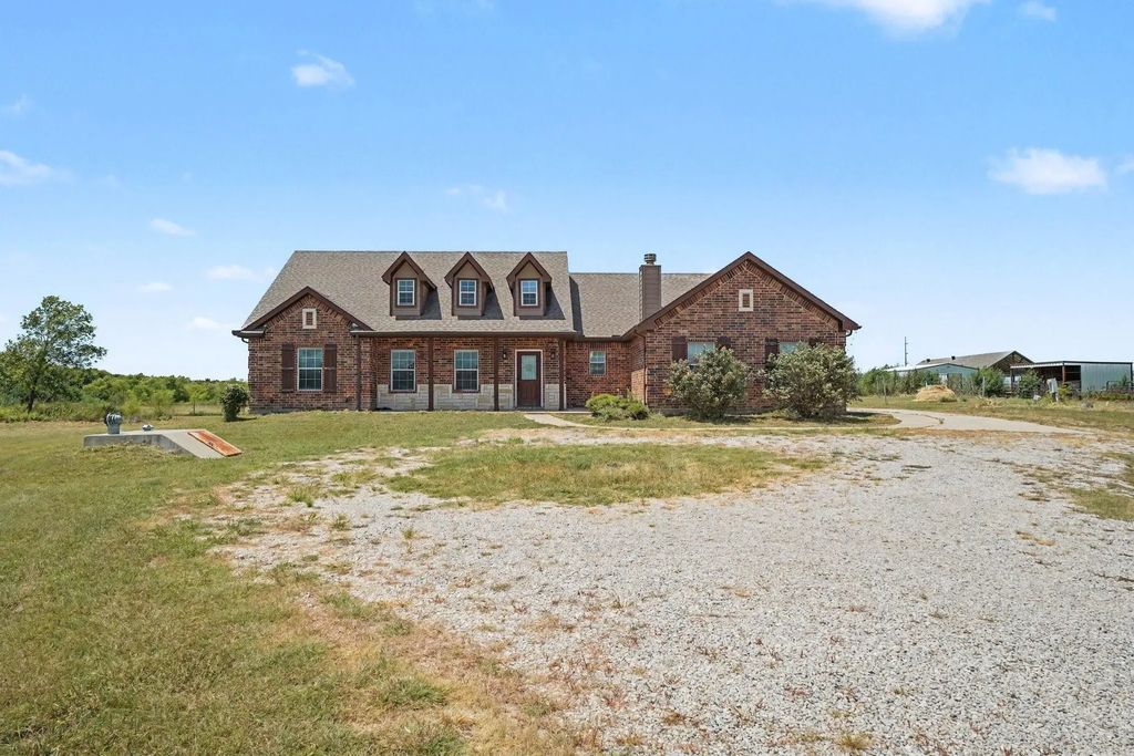 1362 Private Road 2739, Caddo Mills