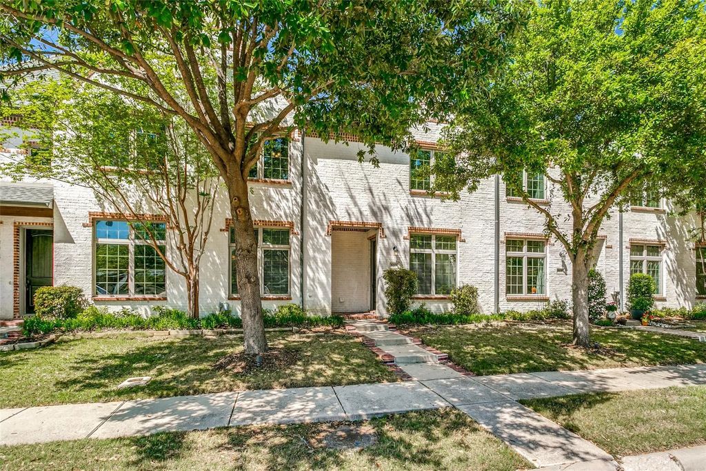 809 Milton Way, Coppell
