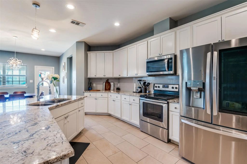 2723 Pike Drive, Lancaster