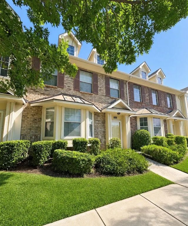 2918 Durango Place, Bedford