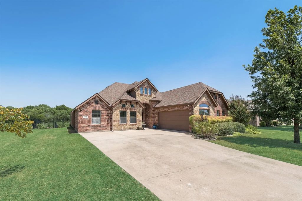 1812 Fair Oaks Lane, Royse City