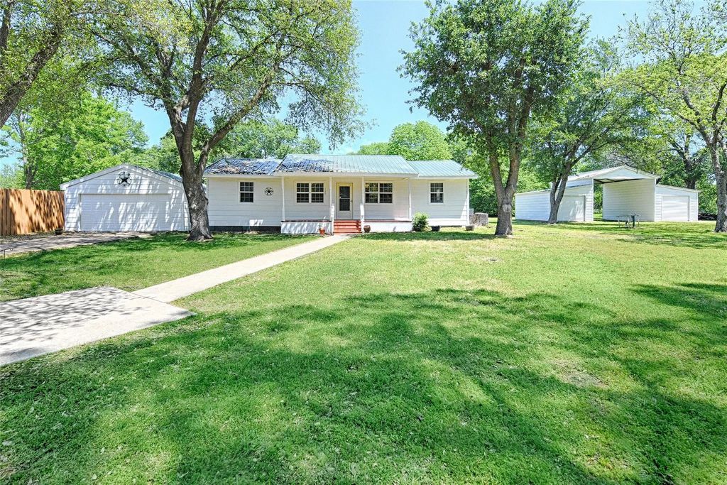 120 Janice Lane, Mabank